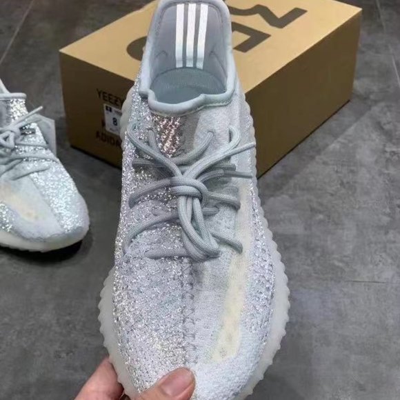 adidas originals Yeezy Boost 350 V2 Cloud white Re main image 8